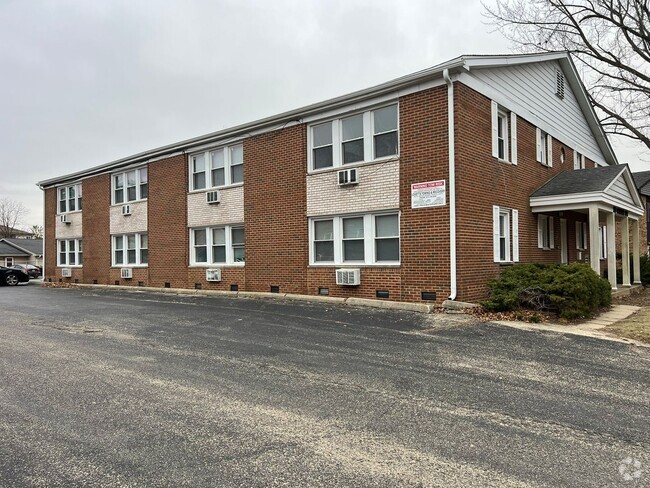 Building Photo - 920 Greenbrier Rd Rental