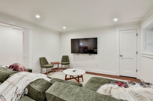 Photo - 410 Thornton Ln Unidad Basement