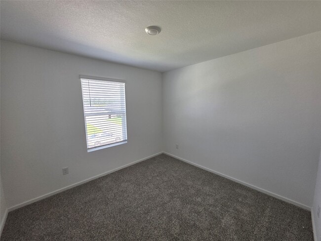 Building Photo - 40934 Seasoned Oak Ln