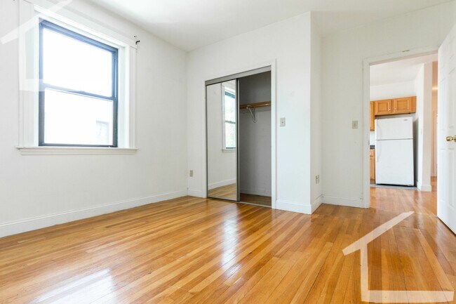 Photo - Conveniently Located, Spacious Apt w Ht & HW Inc.  Near B and C lines!