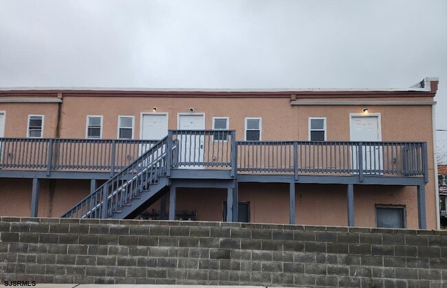 Photo - 118 S Main St Unit 203