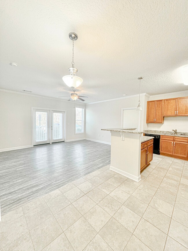 Building Photo - Palisades of Belmont Rental