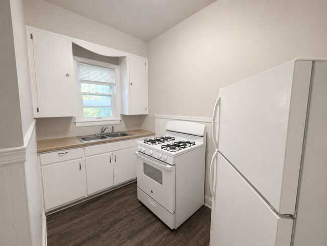 Photo - 1 bed/1 bath in Heritage Hill ( first floor) Unit Lyon 1
