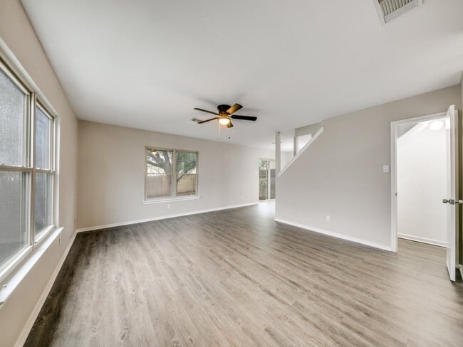 Photo - 6722 Badger Pass Dr