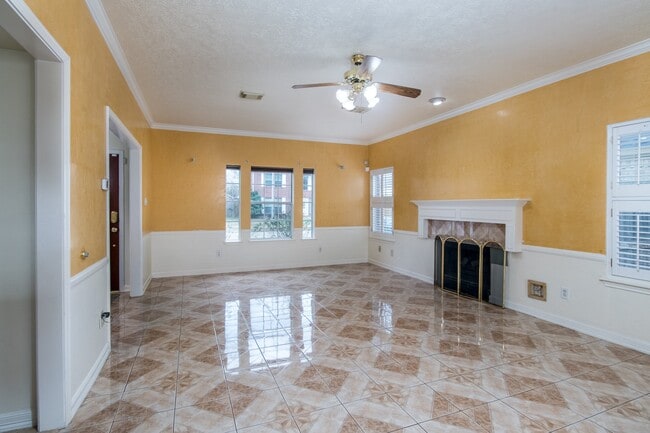 Photo - 6218 Summerville Ln