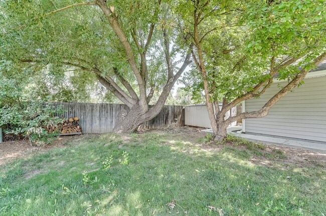 Photo - Cul-de-Sac Comfort | Updated Interior + Large Fenced Yard