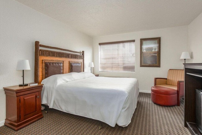Building Photo - 245 Jess-Jo Pkwy Unit ID1267893P Rental