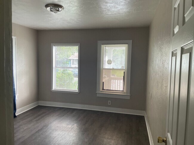 Photo - 602 Eleanor St Unit B