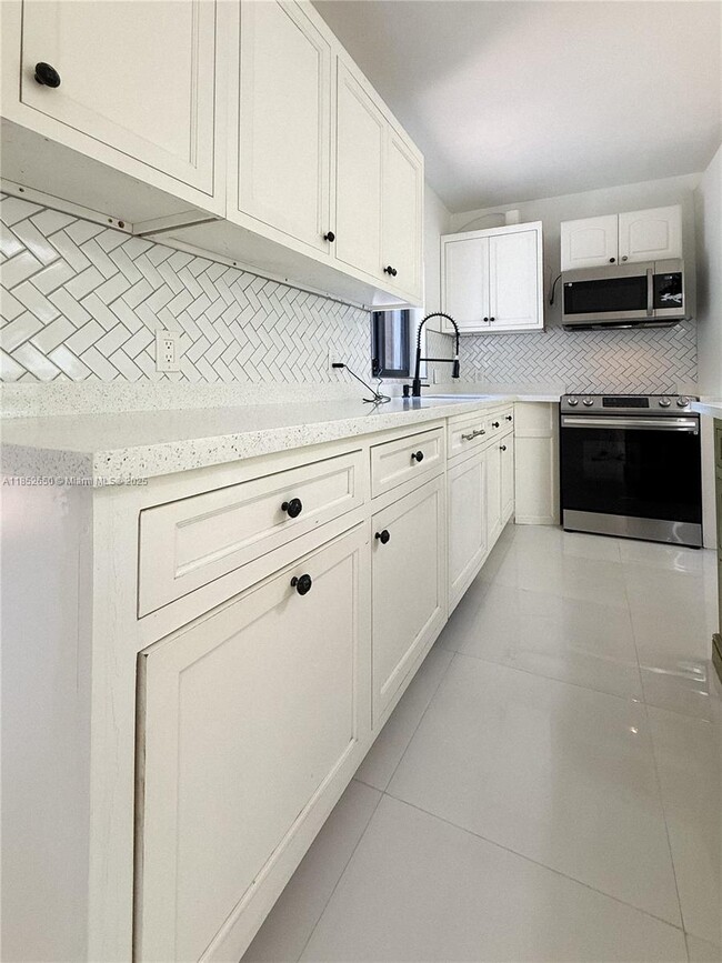 Building Photo - 45 NW 117th St Rental
