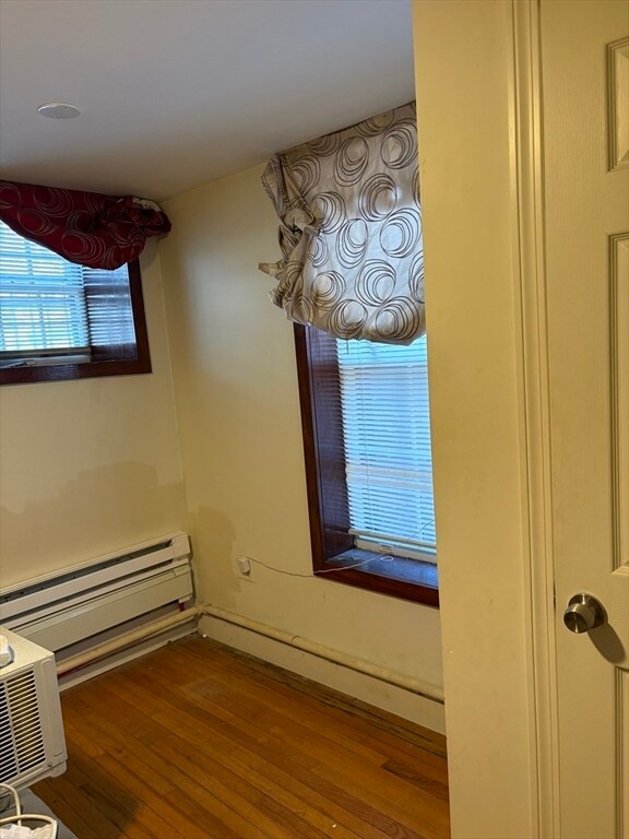 76 Maple St Unit Ground Unit