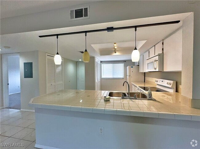 Building Photo - 2350 Naples Trace Cir Unit 8 Rental