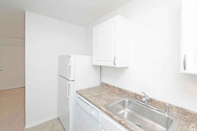 Photo - 815 Sandy Ln