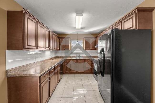 Photo - 2235 Linda Drive