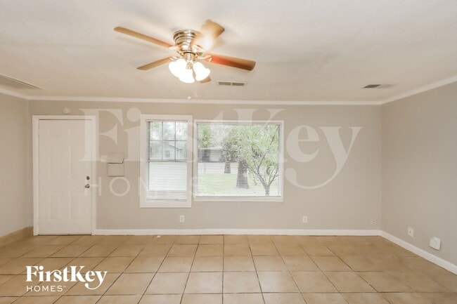 Photo - 701 22nd Ave N