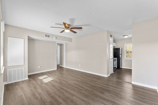 Photo - 2502 Avenue L Ave