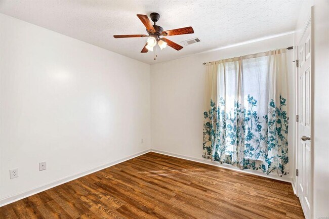 Photo - The Oaks of Buena Vista