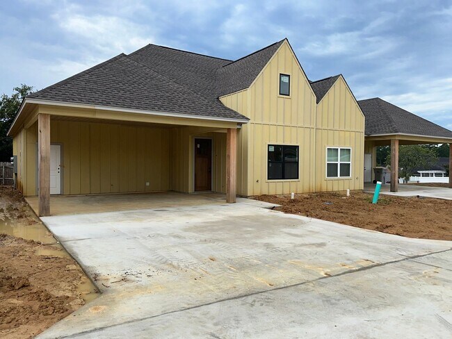 Photo - 2-bedroom 2 bath luxury apartment housing Unit 101 Nash Lane