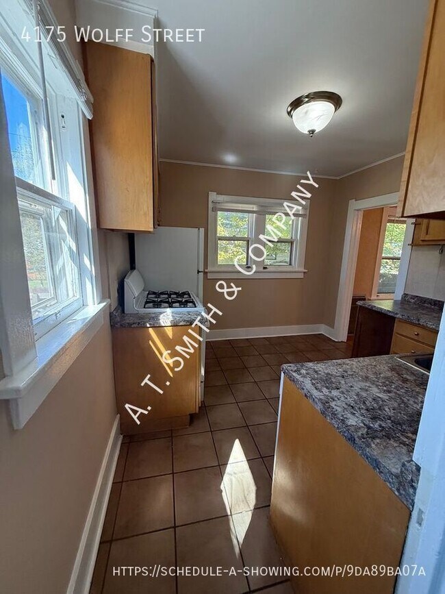 Photo - 4175 Wolff St