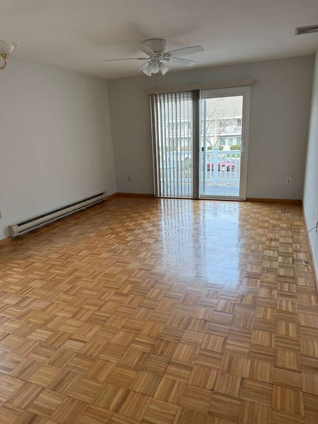 Photo - 80 Mountain Ct