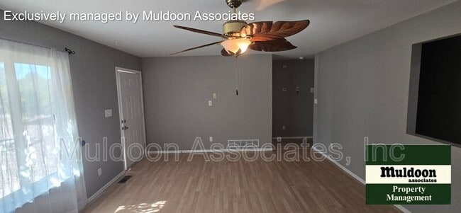 Photo - 220 S Caddoa Dr