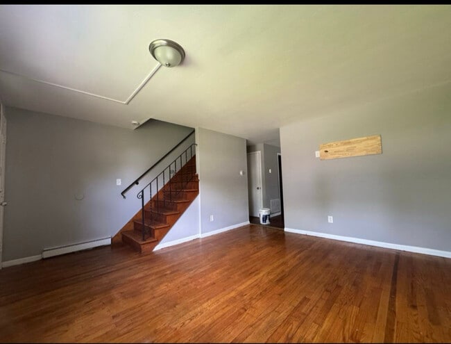 Photo - 143 Franklin Rd