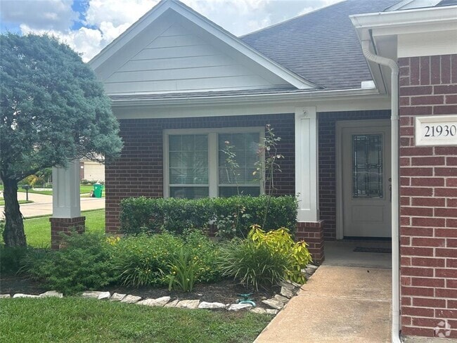 Building Photo - 21930 Bronze Leaf Dr Rental