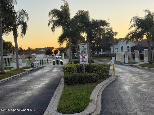 Photo - 4630 Portage Trail