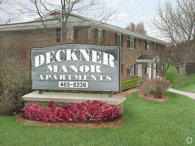Photo - Deckner Manor Apartment Homes
