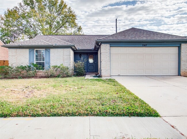 Building Photo - 3307 E Heatherock Cir