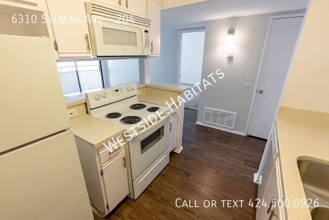 Photo - 6310 Sylmar Ave Unidad 204