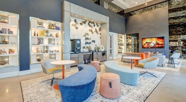 Building Photo - 23233 Western Centre Dr Unit A1