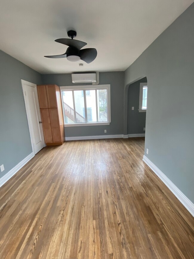 Building Photo - 735 N Alfred St Unit 737 Rental
