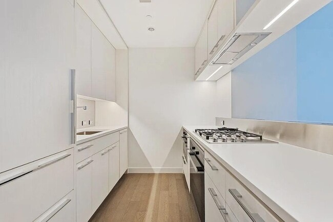 252 South St Unit 9J