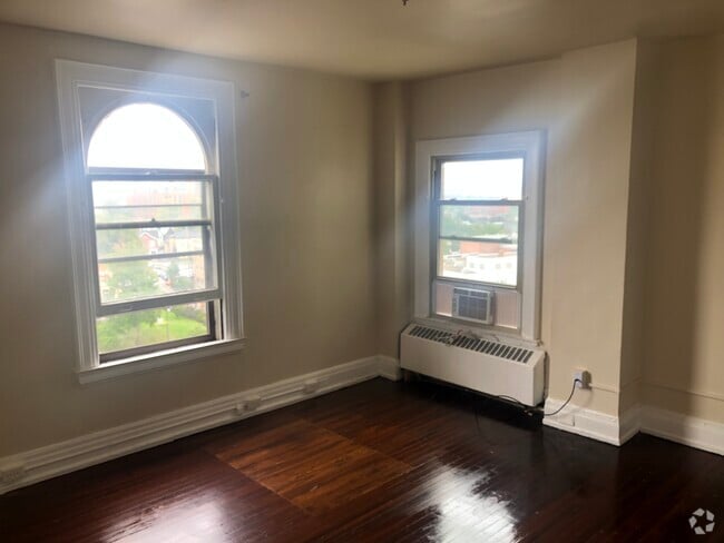 Building Photo - 140 North St Rental