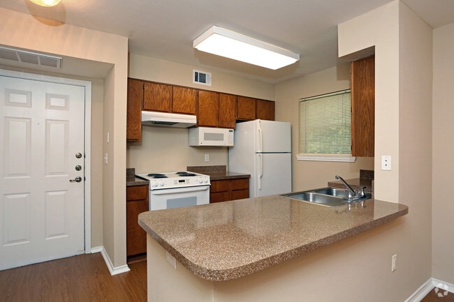 805sf_One Bedroom_Kitchen