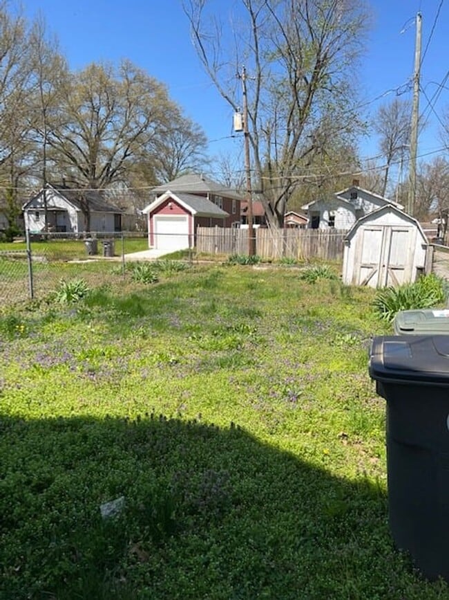 Photo - 660 Taylor Ave