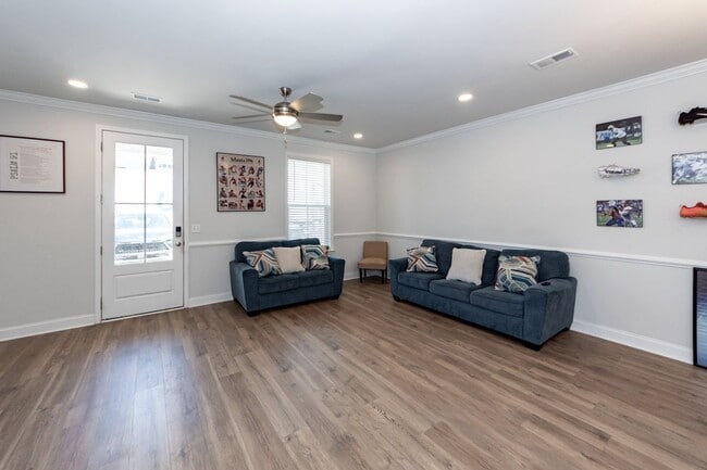 Photo - 531 Green Fern Dr