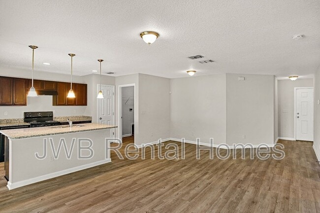 Photo - 1009 Kenmore St