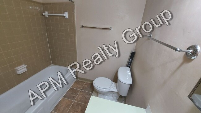 Photo - 329 Ovanta Rd