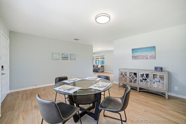Photo - 28 SE 8th Ave
