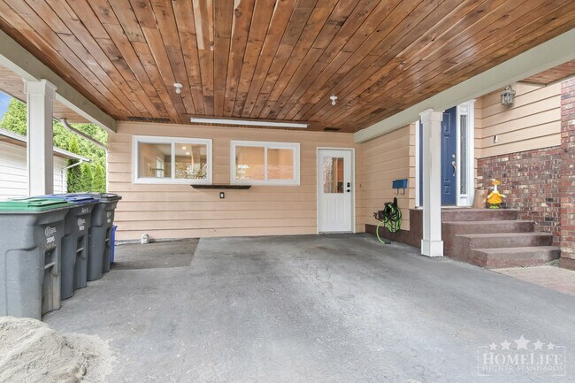 Photo - Brand New 1 Bedroom Ground Level Suite in Quiet Cloverdale Neighbourhood Unité Garden Suite