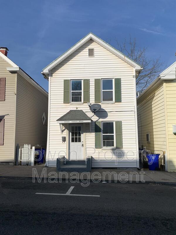 Photo - 217 Alexander St House
