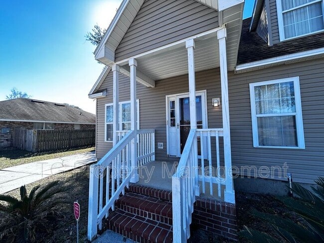 Photo - 7952 118th St