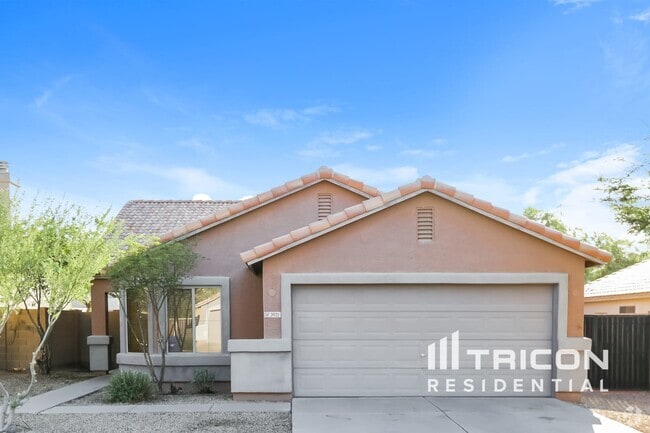Building Photo - 3921 N 125th Dr Rental