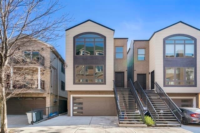 Building Photo - 6110 Fillmore Pl Unit 1