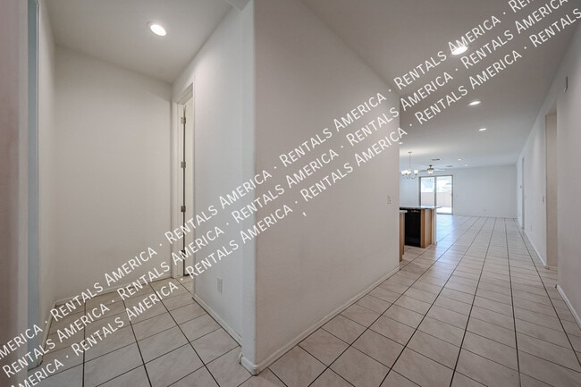 Photo - 7513 W Illini St