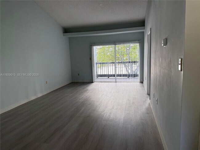 Photo - 665 SW 113th Way Unit 665