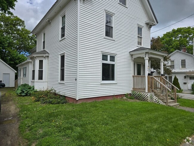 Building Photo - 160 Elm St Unit 1 Rental