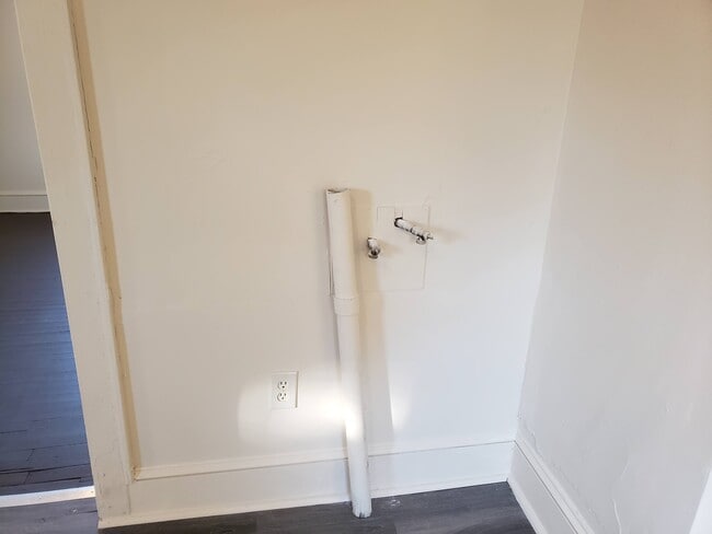 Photo - 415 S Texas Ave