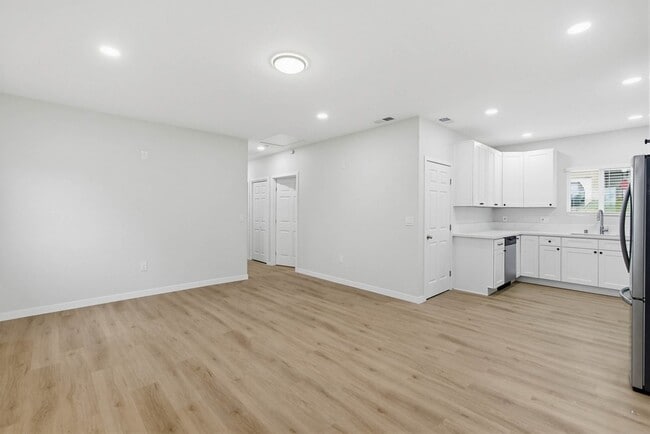 Photo - 8120 Melrose Ln